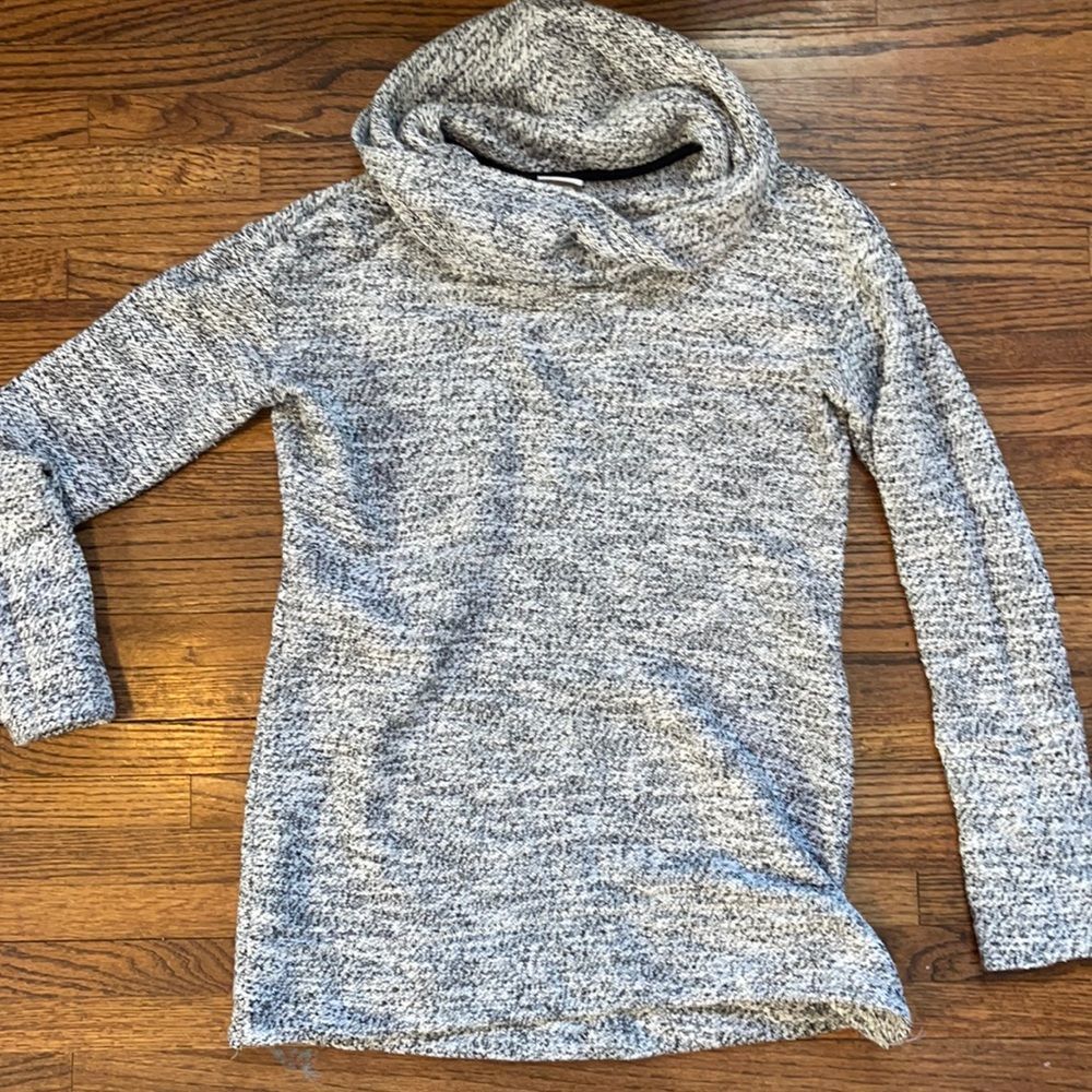 Merona gray and white thick sweater XS